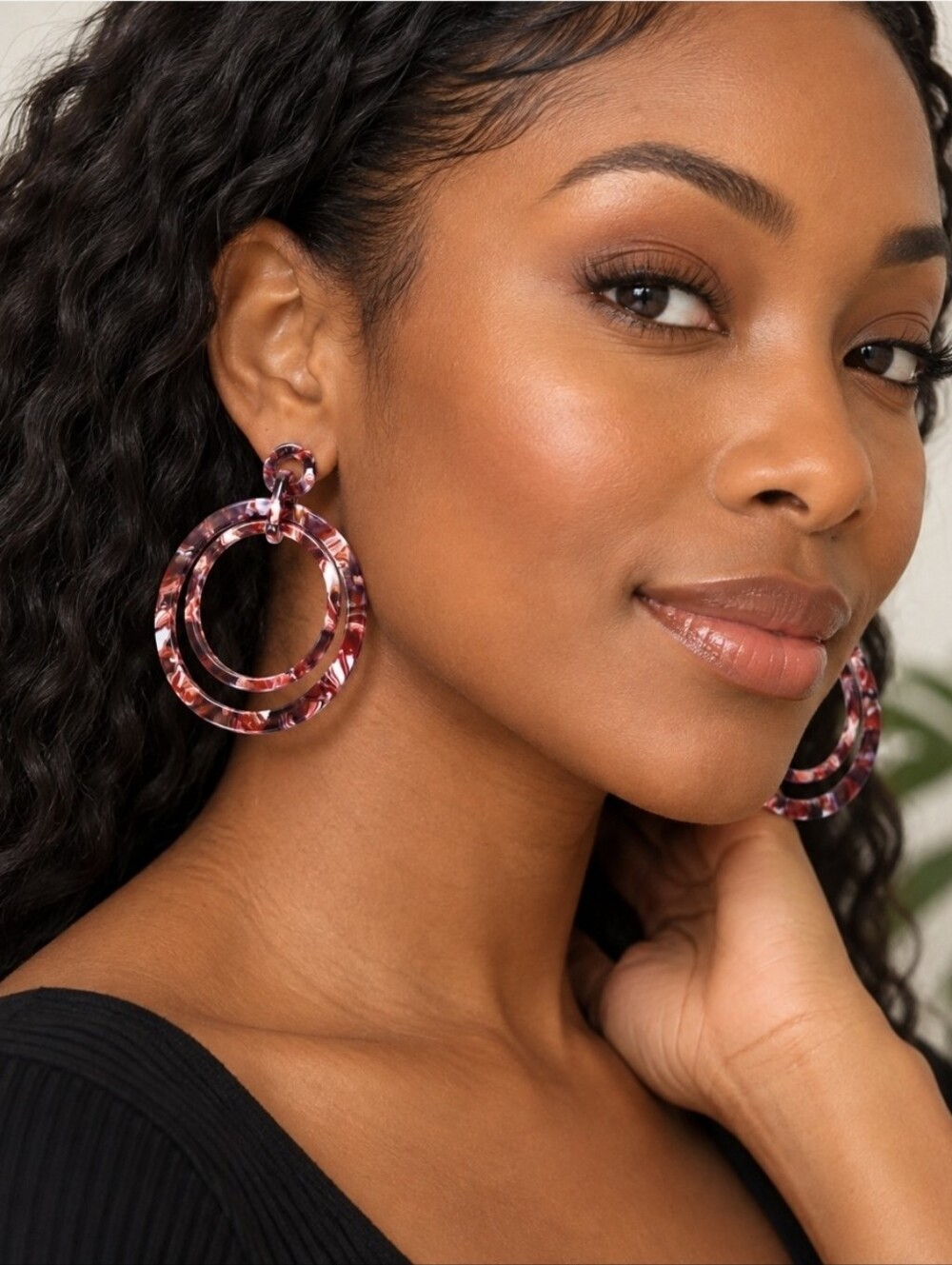 JustFab Running in Circles Hoop Earrings Burgundy Resin NWT Retro Artsy Boho